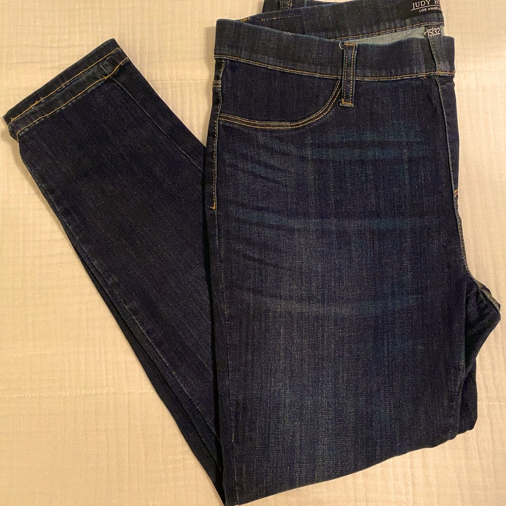 Judy Blue Jeggings